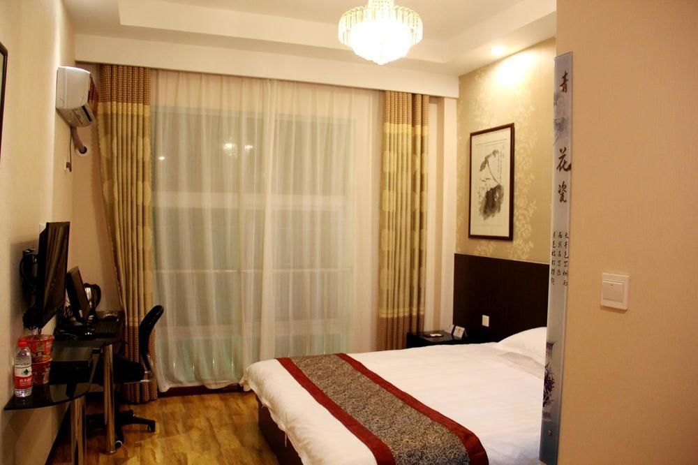 Super 8 Hotel Jinan Zewnętrze zdjęcie