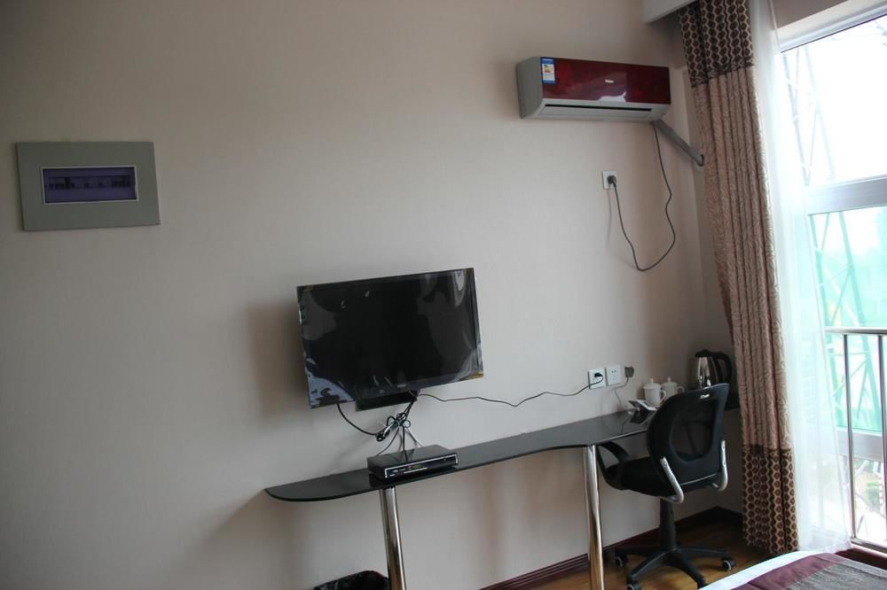 Super 8 Hotel Jinan Zewnętrze zdjęcie